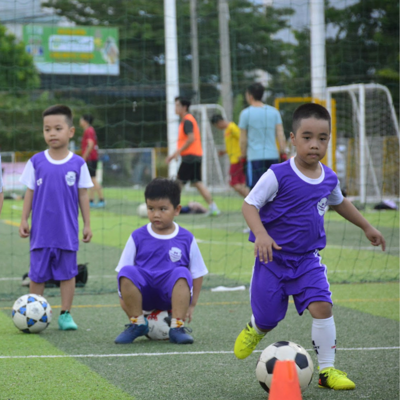 Read more about the article Đăng ký học bóng đá trẻ em tại Đà Nẵng ở đâu?